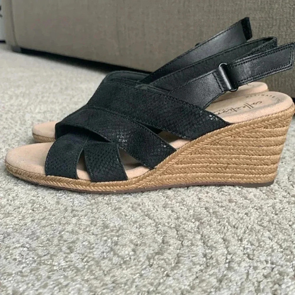 Clark’s Collection leather krissy, sandal, black wedge heel size 8 - Picture 4 of 8